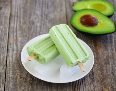 Avocado Coconut Ice Pops (1)